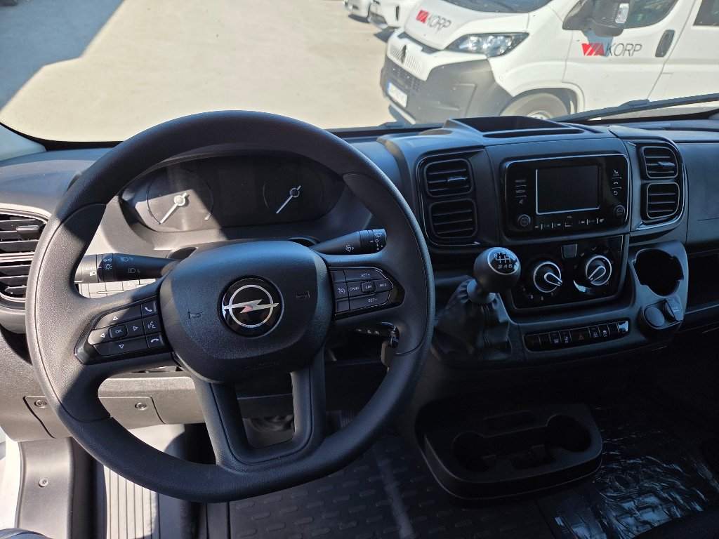 Opel Movano